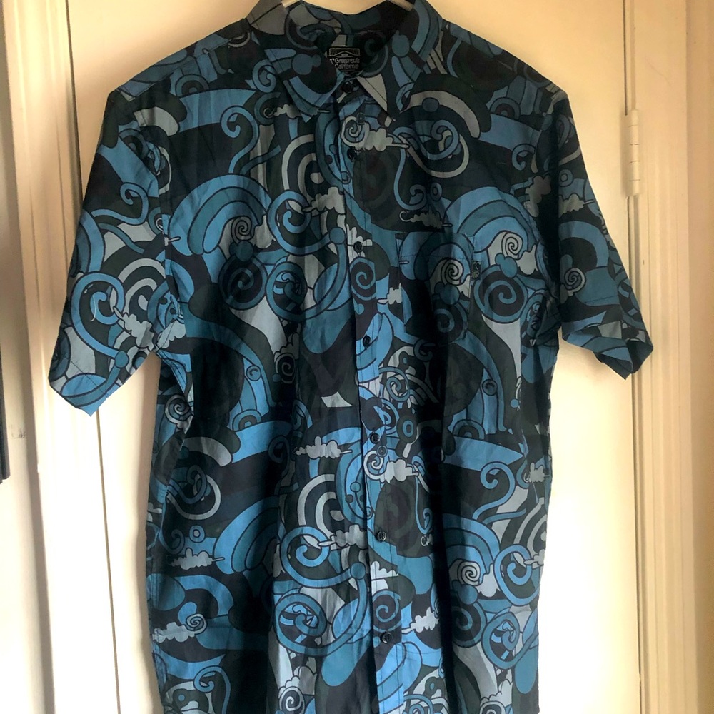 Grassroots XL Party Blackout Button Up Shirt